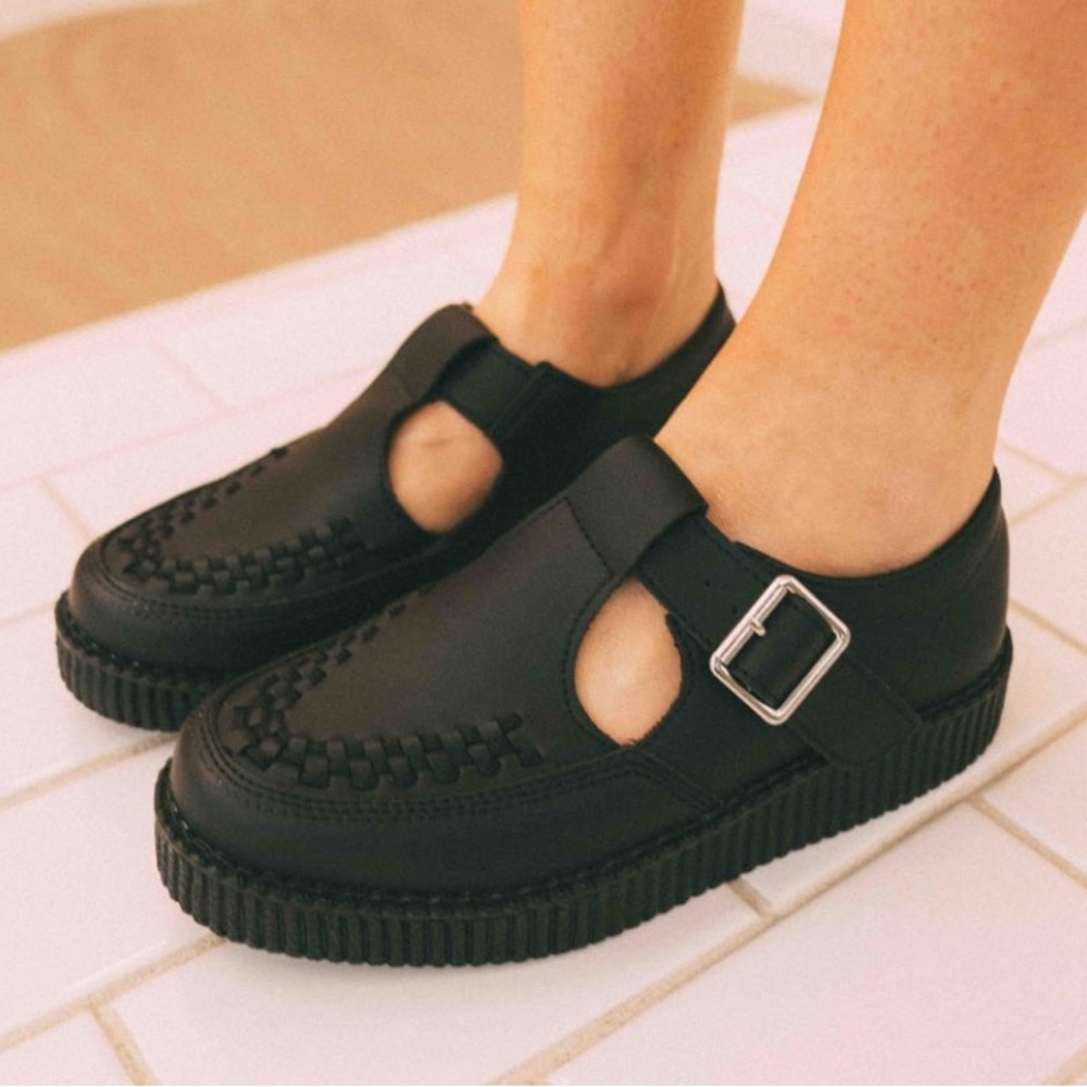 TUK Black Faux Suede Viva Low Sanda